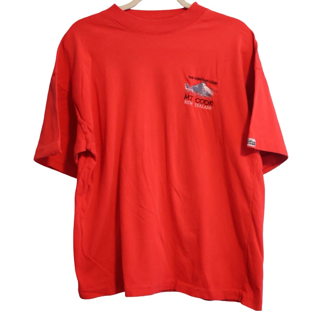 Vintage single stitch Mt Cook New Zealand tshirt size XL.